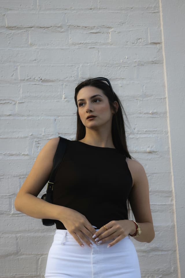 Little Black Dress reinventată: 5 moduri de a o purta diferit