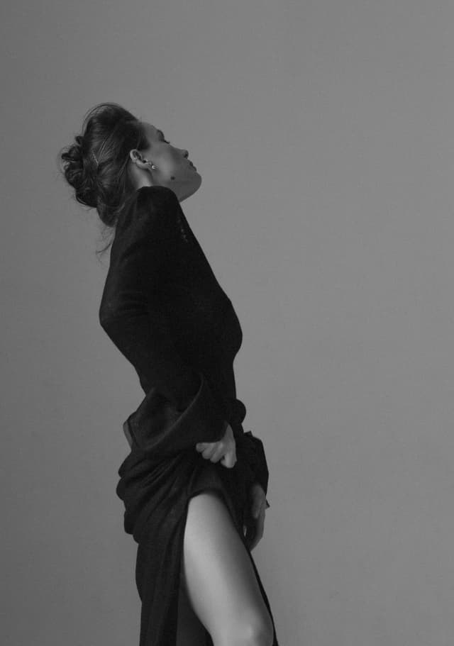 Cum să alegi rochia perfectă pentru un eveniment black-tie