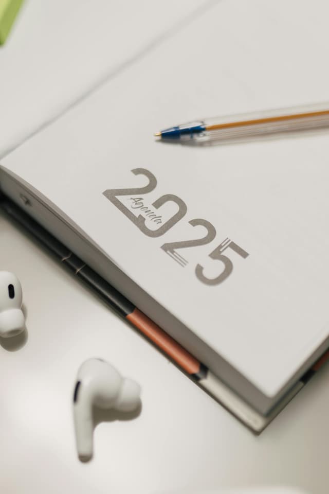 Cum să-ți faci un jurnal de lifestyle în 2025