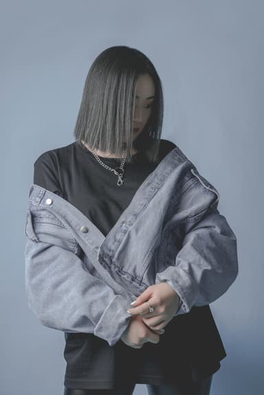 Coliere cu lanțuri multiple – layering chic