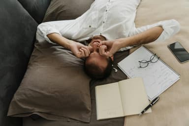 Cum să-ți organizezi un weekend relaxant acasă