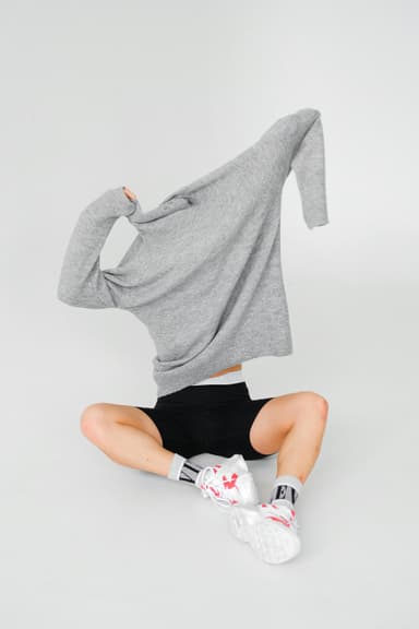 Haine de sală care se poartă și pe stradă: trendul athleisure
