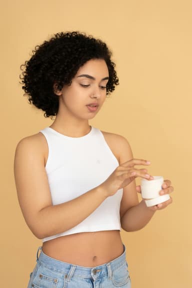 Top 5 produse de machiaj esențiale pentru un look natural