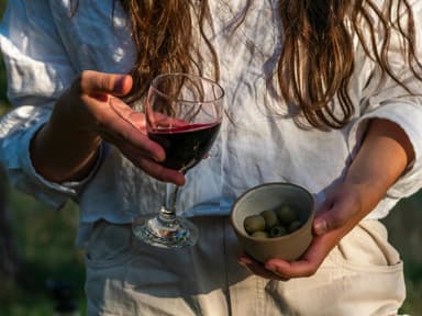 Picnic gourmet în vie – stil & rafinament în natură