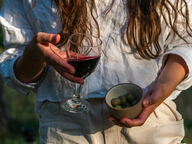 Picnic gourmet în vie – stil & rafinament în natură